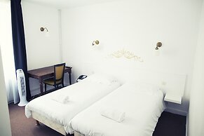 The Old Hotel Ravel