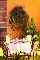 The Old Hotel Ravel