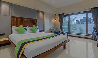 Treebo Regency - Bund Garden, Dhole Patil Road