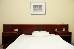 Erbenholz Hotel