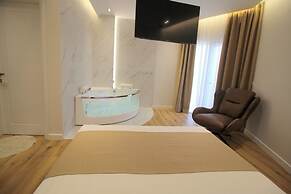 Hotel Strora