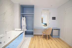 Hotel Strora