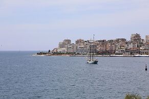 Hotel Strora
