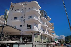 Hotel Strora
