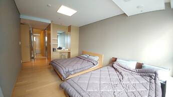 Busan Ocean Penthouse