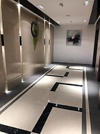 Elegant Cube Soho One South