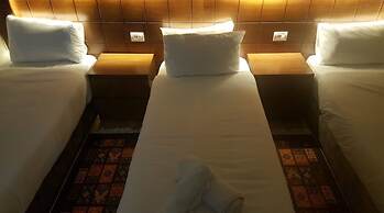 Assaraya Hotel