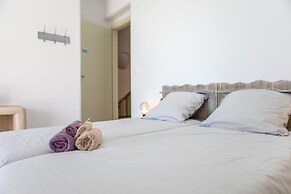 Mikri Villas