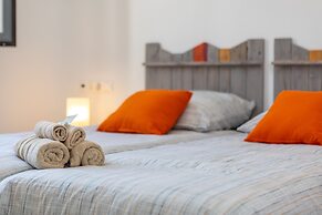 Mikri Villas