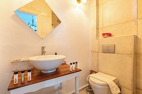 Alacati Eski Ev Hotel