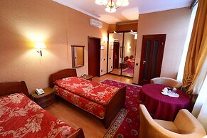 Hotel Postoyalec