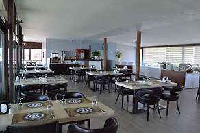 Bal Otel