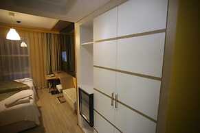 Bal Otel