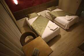 Bal Otel