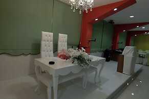 Bal Otel