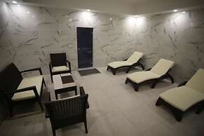 Bal Otel