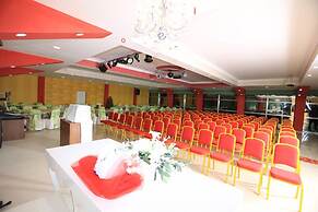 Bal Otel