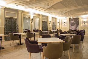 Xenon Hotel & SPA