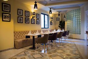 Xenon Hotel & SPA