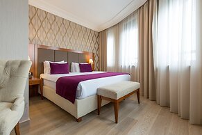 Xenon Hotel & SPA
