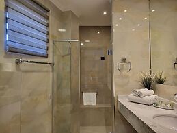 Xenon Hotel & SPA