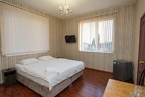 Razin Hotel