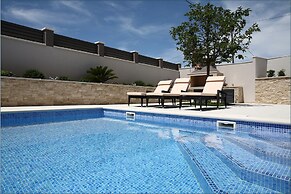 Villa Lucas