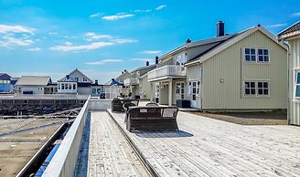 Rorbuene Svolvær Havn