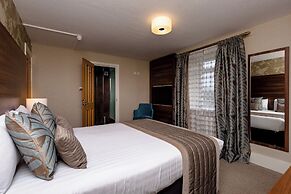 The Melbreak Hotel