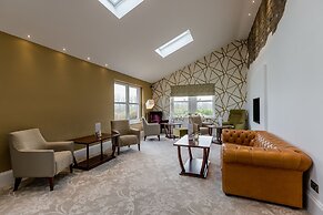 The Melbreak Hotel