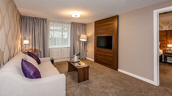 The Melbreak Hotel