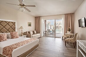 Sandy Villas Resort by Rizos Resorts