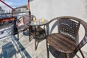 Q&B Hotel