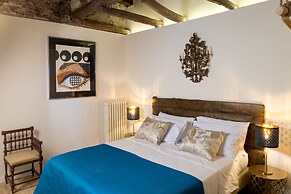 L'8 Boutique Concept Apartments