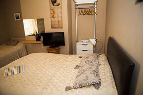 Oak House B&B