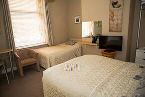 Oak House B&B