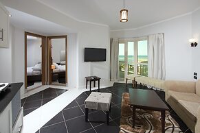 Royal Beach Serviced Apartments
