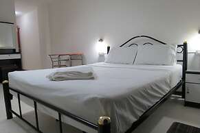 Pizza Italy Restaurant & Guesthouse