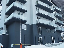 Hill Residence