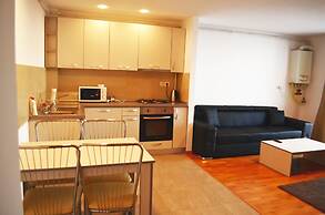 Hill Residence
