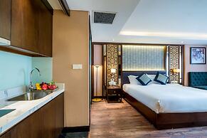 Conifer Grand Hotel
