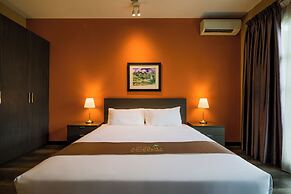Acappella Suite Hotel