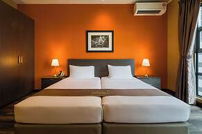 Acappella Suite Hotel
