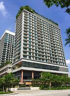 Acappella Suite Hotel