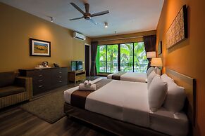 Acappella Suite Hotel
