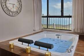 Kami Suites Hotel