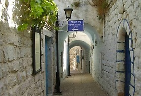 Kami Suites Hotel