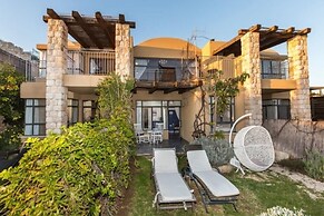Kami Suites Hotel