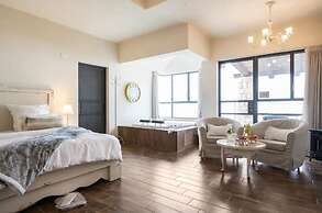 Kami Suites Hotel