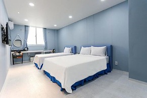 Hotel Cube